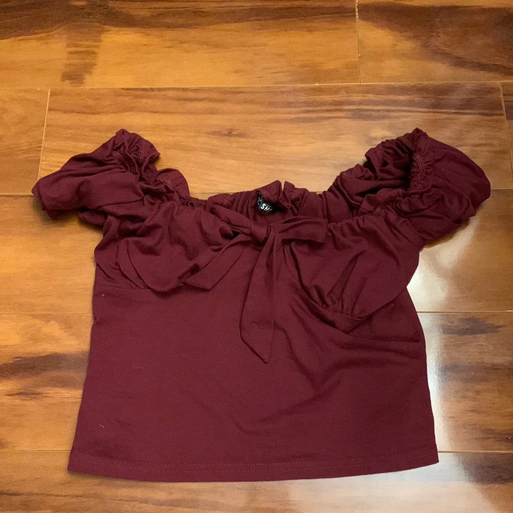 Maroon cropped top